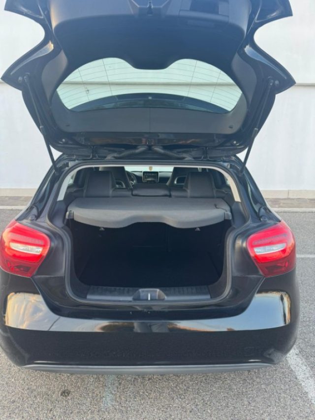 MERCEDES-BENZ A 180 usata, con Chiusura centralizzata