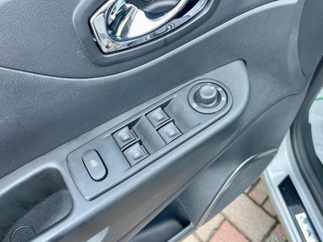 RENAULT Captur usata, con Luci diurne LED