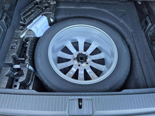 VOLKSWAGEN Passat Variant usata, con Park Distance Control