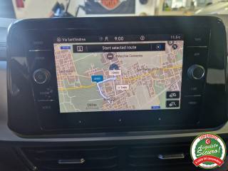 VOLKSWAGEN T-Roc usata, con Autoradio