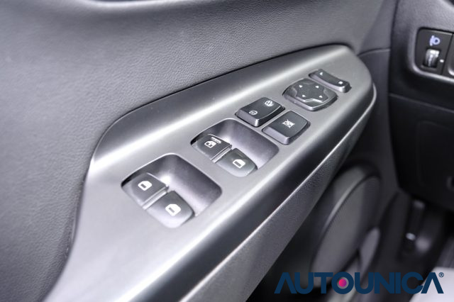 HYUNDAI Kona usata, con Sensori di parcheggio posteriori