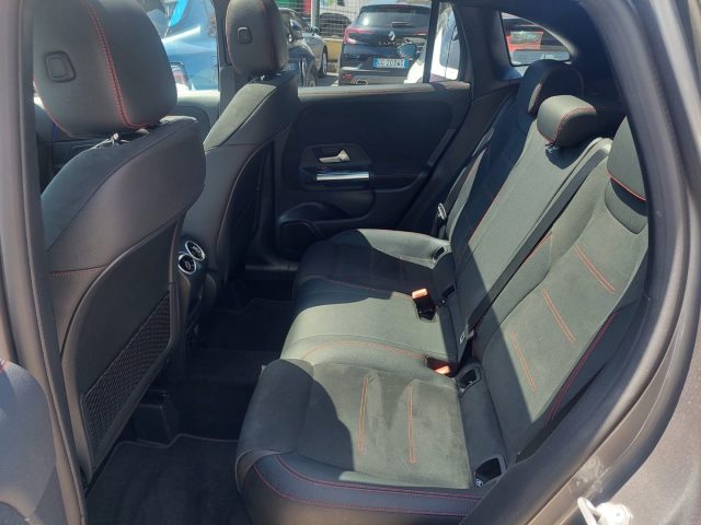 MERCEDES-BENZ GLA 250 usata 9
