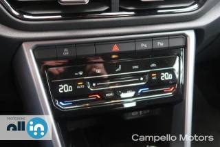 VOLKSWAGEN T-Roc usata 11