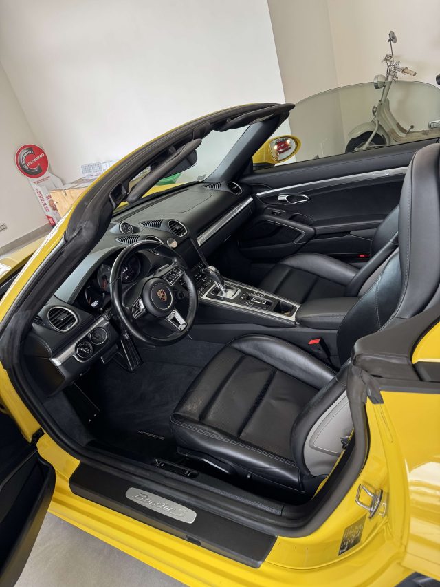 PORSCHE Boxster usata, con Sistema di navigazione