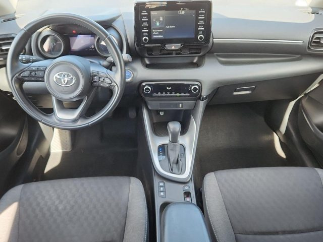 TOYOTA Yaris usata, con Bluetooth