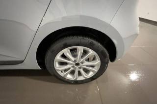 RENAULT Clio usata, con Riconoscimento dei segnali stradali