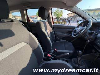 DACIA Duster usata 9