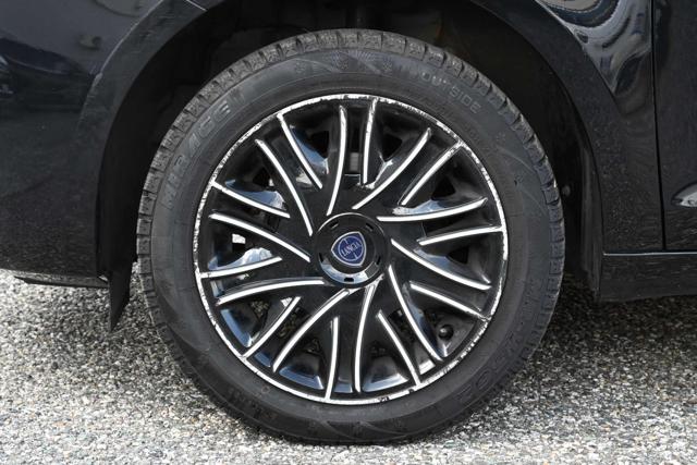 LANCIA Ypsilon usata, con ESP