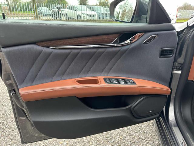 MASERATI Quattroporte usata, con Telecamera per parcheggio assistito