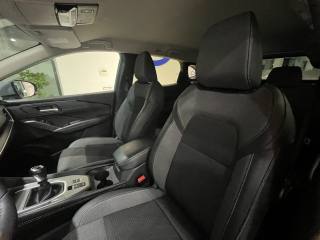 NISSAN Qashqai usata, con Fari LED