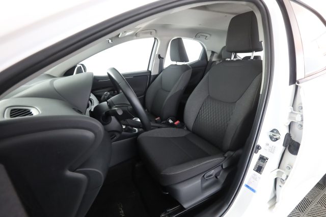 TOYOTA Yaris usata 2