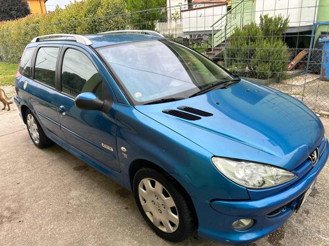 PEUGEOT 206 usata, con Airbag
