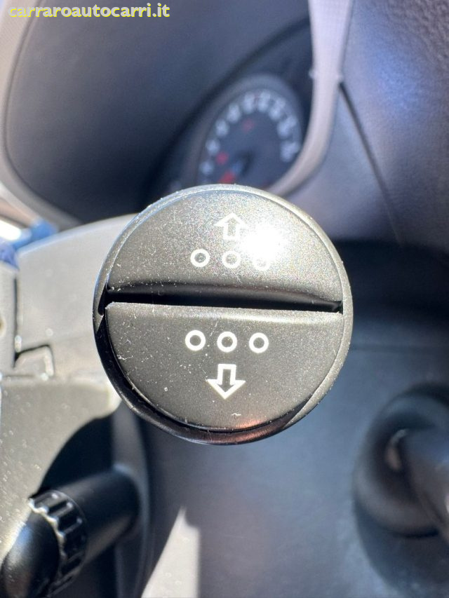 OPEL Movano usata, con Bluetooth