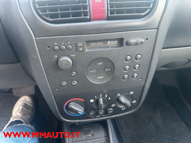 OPEL Corsa usata, con MP3