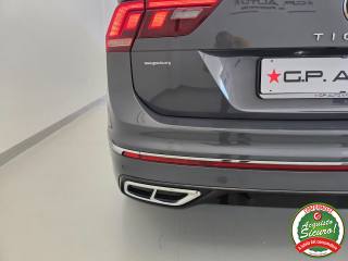 VOLKSWAGEN Tiguan usata, con Autoradio