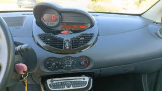RENAULT Twingo usata, con Sedile posteriore sdoppiato