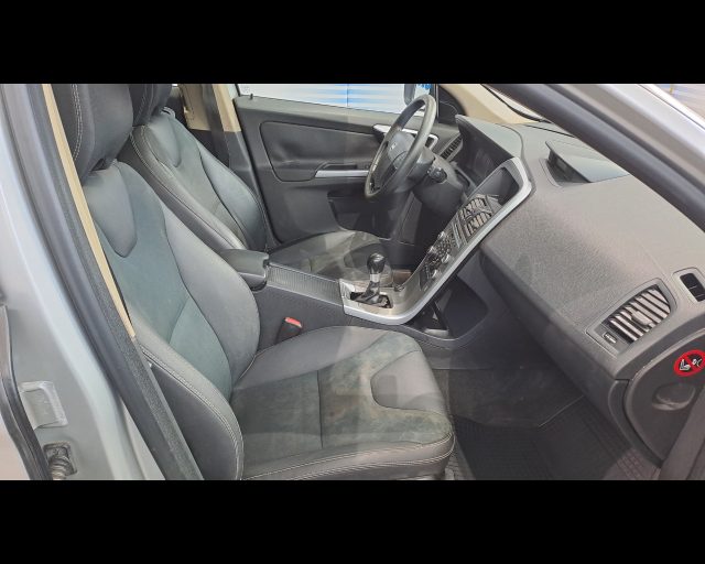 VOLVO XC60 usata, con Volante multifunzione