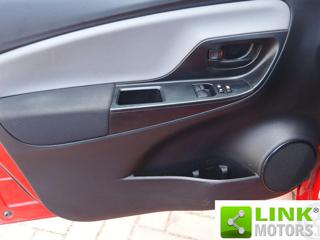 TOYOTA Yaris usata, con Fendinebbia