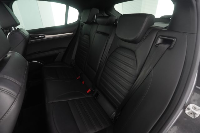 ALFA ROMEO Stelvio usata 9