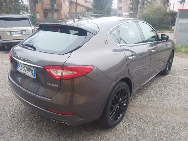 MASERATI Levante usata, con Cerchi in lega
