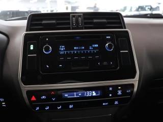 TOYOTA Land Cruiser usata, con Sedile posteriore sdoppiato