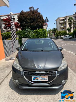 PEUGEOT 208 usata, con Airbag