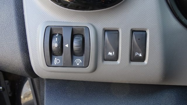 RENAULT Trafic usata 82