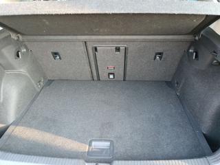 VOLKSWAGEN Golf usata, con Autoradio