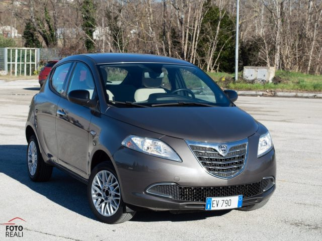 LANCIA Ypsilon usata, con ABS