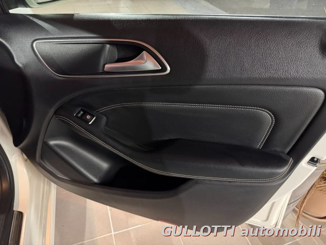 MERCEDES-BENZ B 180 usata, con Vivavoce