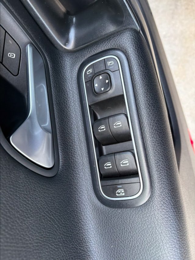 MERCEDES-BENZ CLA 200 usata, con Cruise Control
