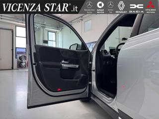 MERCEDES-BENZ GLB 180 usata, con Servosterzo