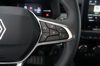 RENAULT Clio usata, con Luci diurne LED