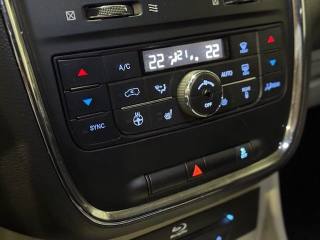 LANCIA Voyager usata, con Regolazione elettrica sedili