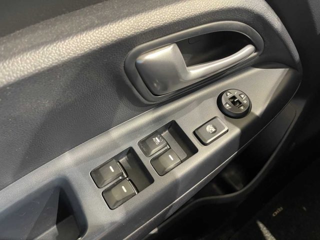KIA Rio usata 26
