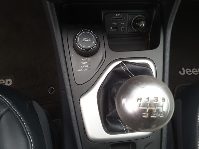 JEEP Cherokee usata, con Controllo automatico clima