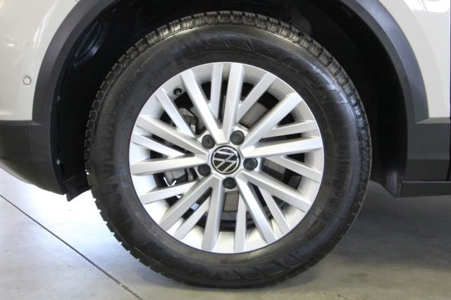 VOLKSWAGEN T-Roc usata, con USB