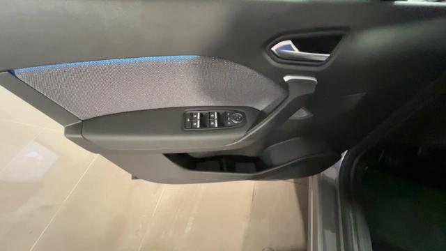 RENAULT Captur usata, con Volante in pelle