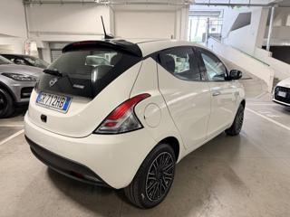 LANCIA Ypsilon usata, con Autoradio