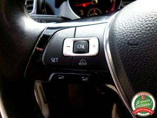 VOLKSWAGEN Golf usata, con Touch screen