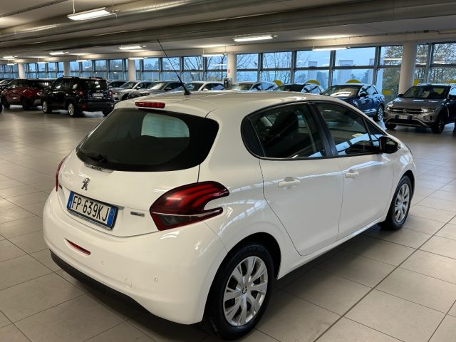 PEUGEOT 208 usata, con Boardcomputer