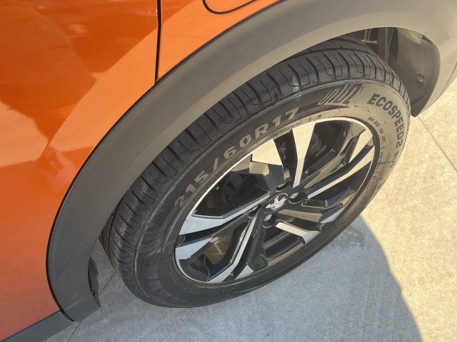 PEUGEOT 2008 usata, con Fari LED
