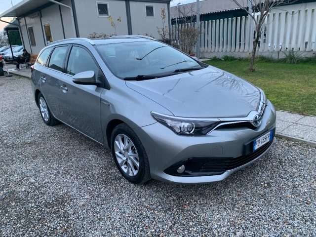 TOYOTA Auris Touring Sports usata, con Airbag laterali