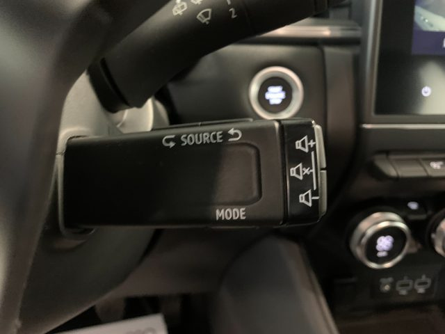 RENAULT Captur usata, con Sensori di parcheggio posteriori