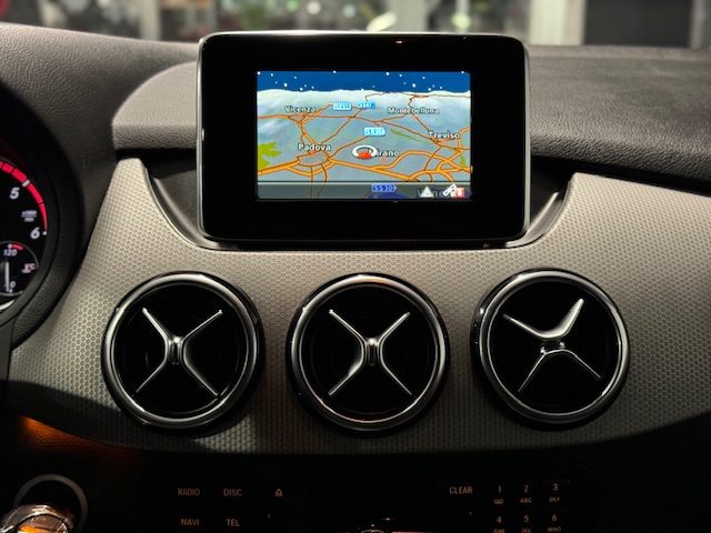 MERCEDES-BENZ B 200 usata, con Fendinebbia