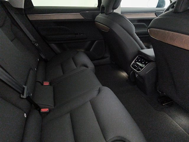 VOLVO ES90 usata, con Chiusura centralizzata