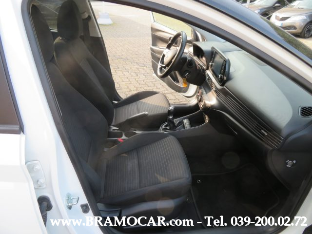 HYUNDAI i20 usata, con Autoradio digitale