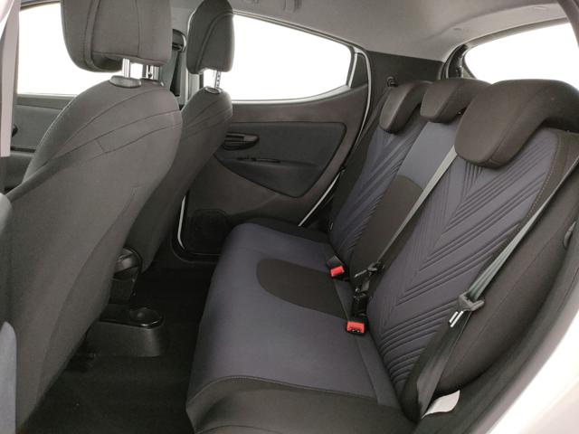 LANCIA Ypsilon usata, con ESP