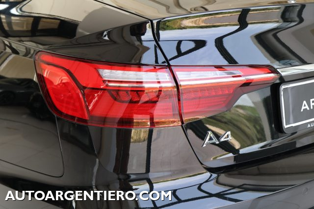 AUDI A4 usata, con Volante multifunzione