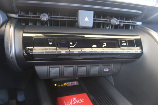 TOYOTA C-HR usata, con Specchietti laterali elettrici
